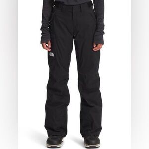 The North Face Hyvent Freedom Snow Pants Black 
Women’s XL